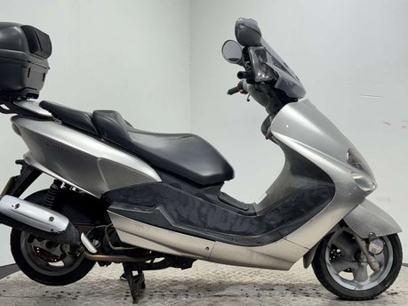 Yamaha Majesty 125 2004 YP125 32K PROJECT LARGE MAXI SCOOTER 125CC