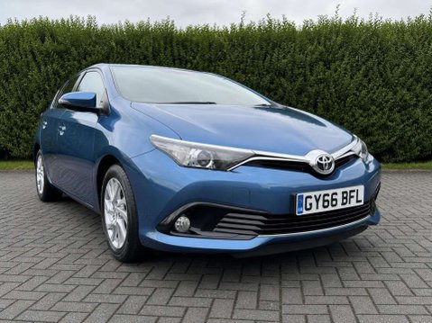 Toyota Auris 1.2 VVT-i Business Edition Hatchback 5dr Petrol Manual Euro 6 (s/s) (116 ps 1