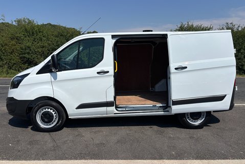 Ford Transit Custom 310 L1 105 ps Base Panel Van - Air Con 8