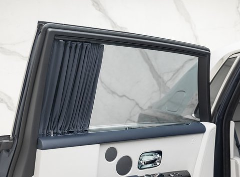 Rolls-Royce Phantom VIII EWB 32