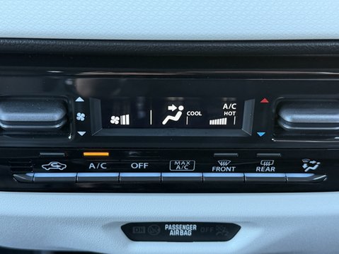 Suzuki Swift 1.2 Mild Hybrid Motion 5dr 28