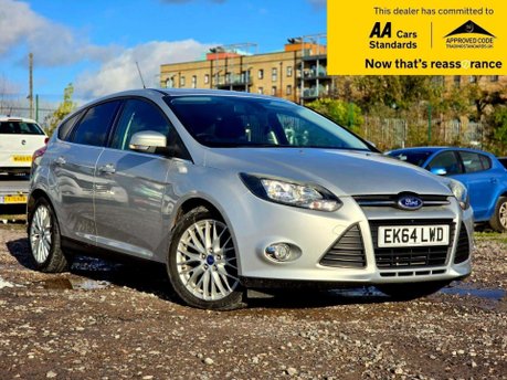Ford Focus 1.6 Zetec Navigator Hatchback 5dr Petrol Powershift Euro 5 (125 ps) 1