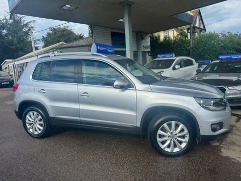 Volkswagen Tiguan 2.0 TDI BlueMotion Tech Match 4WD Euro 5 (s/s) 5dr 8