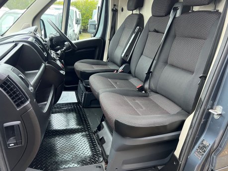 Peugeot Boxer BLUEHDI 335 L2H2 PROFESSIONAL P/V 10