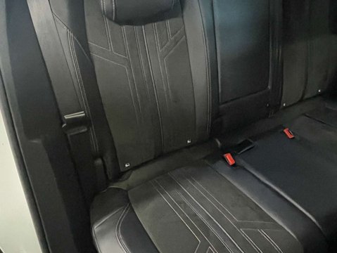 Peugeot 3008 1.5 3008 GT Blue HDi S/S 5dr 28