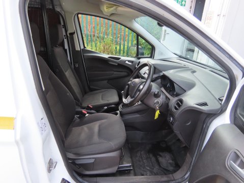 Ford Transit Courier 1.5 TDCi Trend L1 Euro 6 5dr 4
