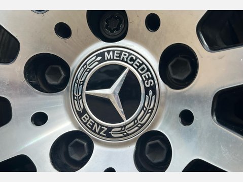 Mercedes-Benz EQC EQC 400 4MATIC AMG LINE 46