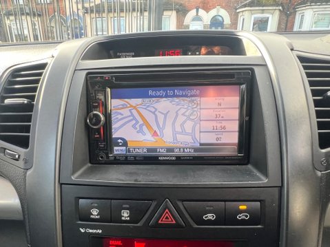 Kia Sorento 2.2 CRDi KX-3 Auto AWD Euro 5 5dr (SNav) 35