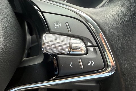 Skoda Superb SE L TDI DSG - FULL SKODA SERVICE HISTORY - 8 SERVICES 36