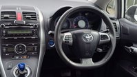 Toyota Auris 1.8 VVT-h T Spirit Hatchback 5dr Petrol Hybrid CVT Euro 5 (s/s) (136 ps) 33