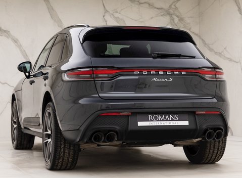 Porsche Macan S 3