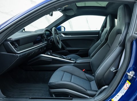 Porsche 911 Carrera 4S (992) 16