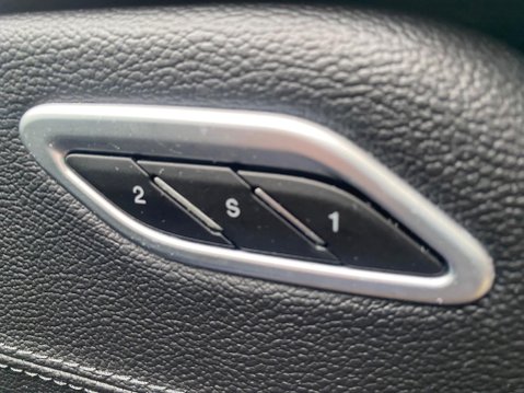 Maserati Levante 3.0D V6 ZF 4WD Euro 6 (s/s) 5dr 41