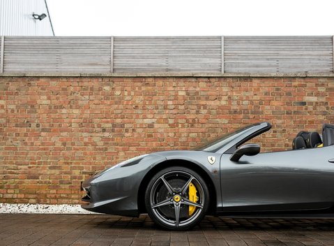 Ferrari 458 Spider 29