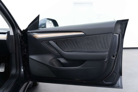 Tesla Model 3 Model 3 Performance AWD 4WD 4dr 20