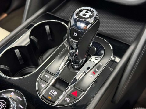 Bentley Bentayga 4.0 V8 SUV 5dr Petrol Auto 4WD Euro 6 (s/s) (550 ps) 63