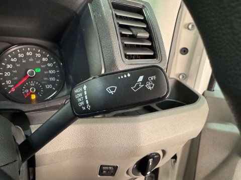 Volkswagen Crafter 2.0 Crafter CR35 Trendline TDI Auto 19