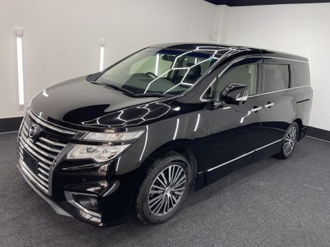 Nissan Elgrand E52 3.5 V6 4WD Highway Star, PNE52 5