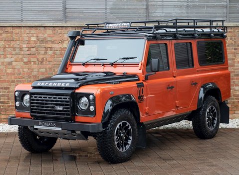 Land Rover Defender 110 Adventure Edition 6