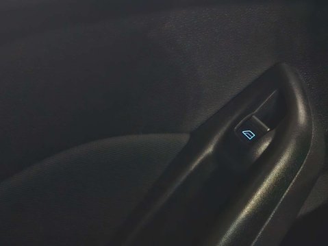 Ford Focus 1.0 Titanium 5dr 48