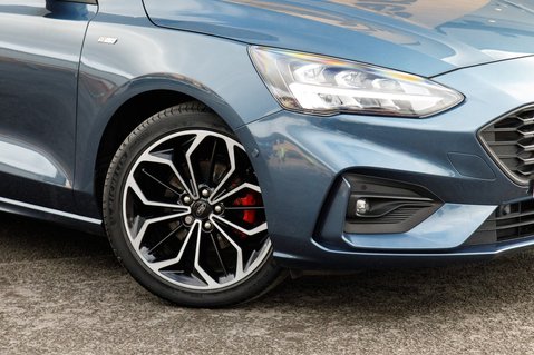 Ford Focus ST-LINE X EDITION MHEV 12