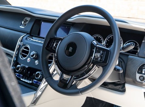 Rolls-Royce Cullinan 10