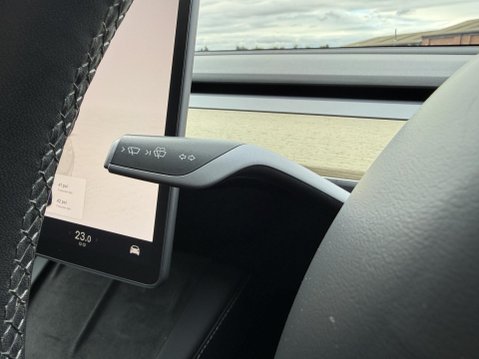 Tesla Model Y (Dual Motor) Long Range SUV 5dr Electric Auto 4WDE (384 bhp) 38