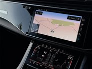 Audi Q8 RS TFSI QUATTRO VORSPRUNG MHEV 71