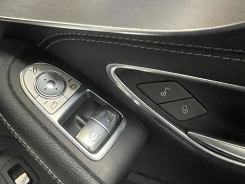 Mercedes-Benz C Class 2.1 C 220 AMG Line D Auto 2dr 11