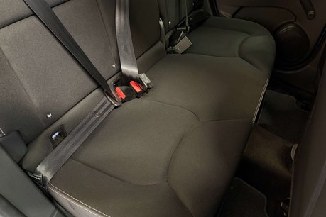 Renault Clio 0.9 TCe Dynamique MediaNav Hatchback 5dr Petrol Manual Euro 5 (s/s) (90 ps) 36