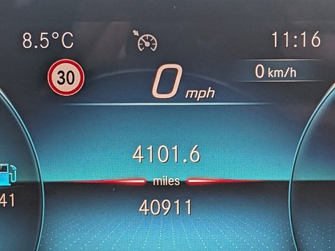 Mercedes-Benz A Class A 180 D AMG LINE PREMIUM 37