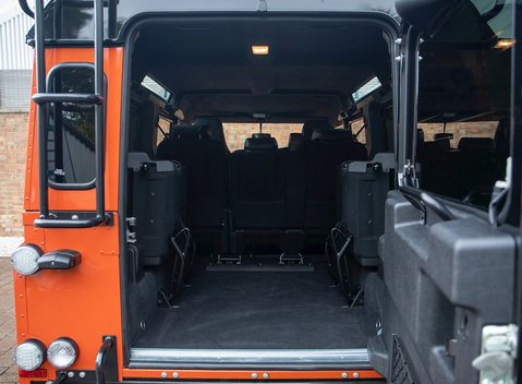 Land Rover Defender 110 Adventure Edition 31