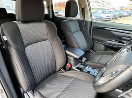 Mitsubishi Outlander 2.4 Outlander Design PHEV CVT 4WD 5dr 70