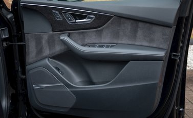 Audi SQ7 TDI Vorsprung 25