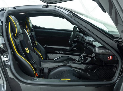 Ferrari LaFerrari 14