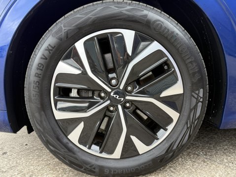 Kia EV6 77.4kWh GT-Line Hatchback 5dr Electric Auto AWD (320 bhp) 17