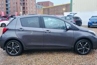 Toyota Yaris VVT-I DESIGN.. 1 PREVIOUS KEEPER.. £35 ROAD TAX.. 8 SERVICES.. 11