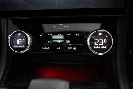 Jaguar F-Pace 5.0 P550 V8 SVR SUV 5dr Petrol Quickshift AWD Euro 6 (s/s) (550 ps) 10