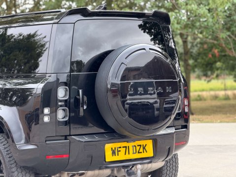 Land Rover Defender 3.0 Defender Hard Top D MHEV Auto 4WD 5dr 29
