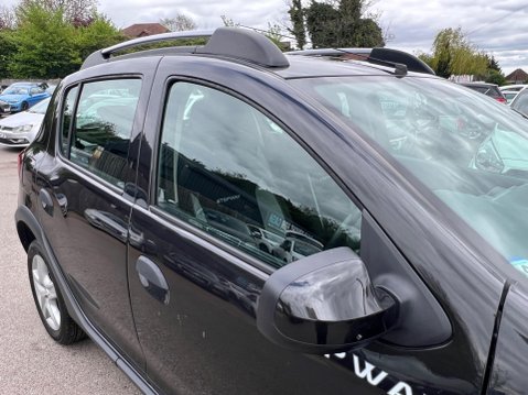 Dacia Sandero Stepway 0.9 TCe Laureate Euro 5 5dr 14