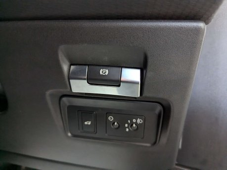 Land Rover Range Rover Evoque 2.0 Range Rover Evoque R-Dynamic D 4x2 5dr 76