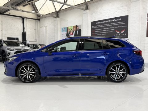 Toyota Corolla GR SPORT 11