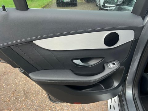 Mercedes-Benz GLC GLC 220 D 4MATIC AMG LINE 55