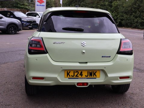 Suzuki Swift 1.2 MHEV Ultra CVT Euro 6 (s/s) 5dr 8