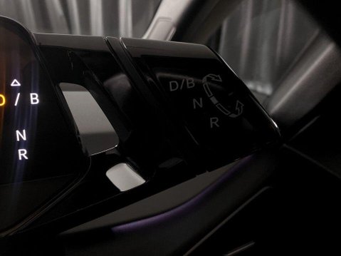 Volkswagen ID.3 Pro Performance 58kWh Business Hatchback 5dr Electric Auto (204 ps) Air Con 16