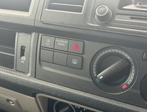 Volkswagen Transporter Shuttle S | T32 | 8 Seats | No VAT | Euro 6 | Vanlux 24