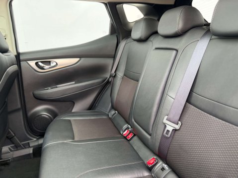Nissan Qashqai 1.3 Qashqai Tekna DiG-T Semi-Auto 5dr 58