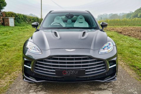 Aston Martin DBX 707 26