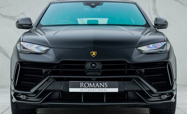 Lamborghini Urus Performante 4