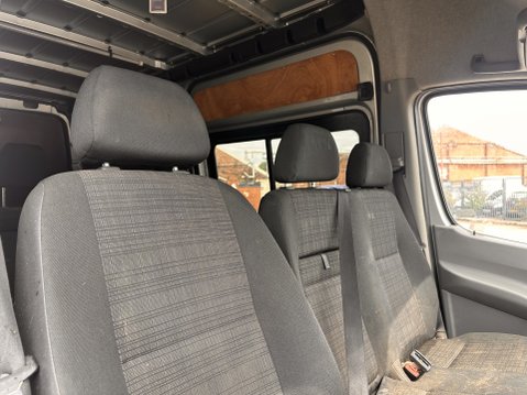 Mercedes-Benz Sprinter 313 CDI MWB 6 SEATER CREW VAN 10
